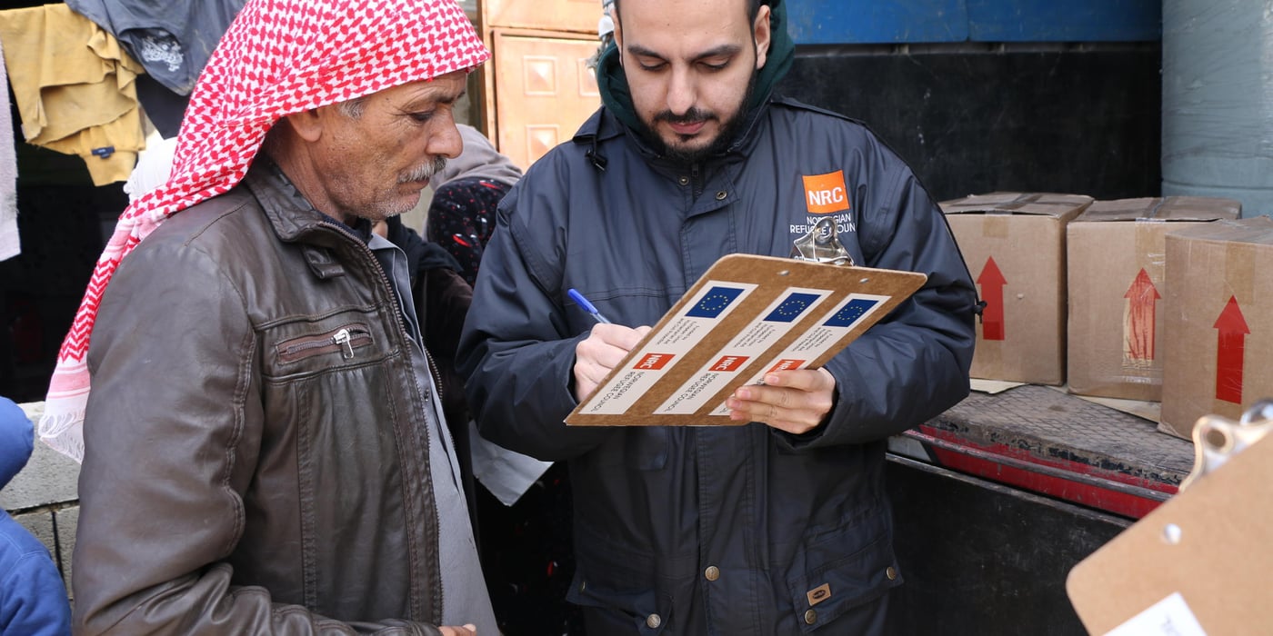 NRC's team is on the ground responding to the impact of storm Norma that hit Lebanon this winter. The field staff are distributing hygiene kits that include dshwashing liquid, laundary powder, bleach, toilet brush, sanitary pads, soap, bathing soap, hair shampoo, tooth paste, and tooth brush, that can help refugees cope with the harsh winter conditions.
Photo: Nadine Malli/NRC
